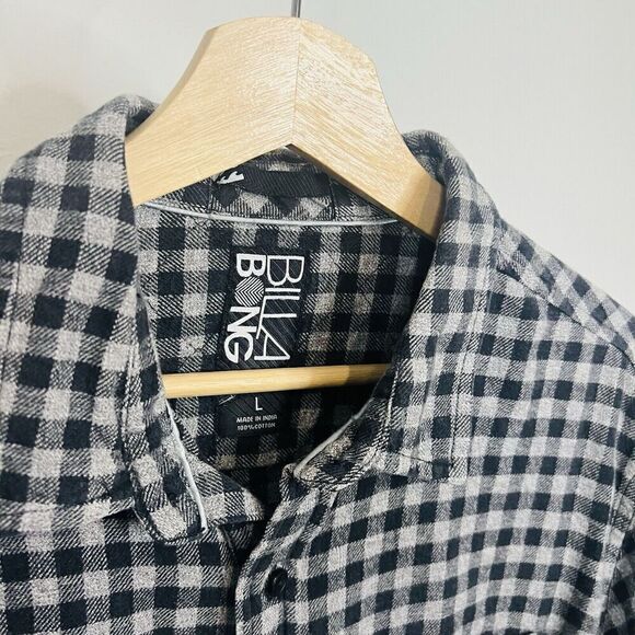 Billabong Blue Plaid Cozy Classic Flannel Button Up Large - Picture 2 of 4